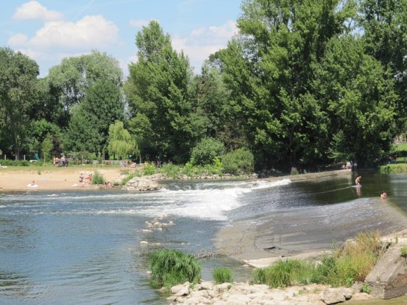 Baignade à Savonnières