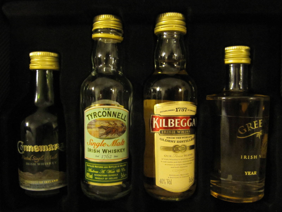 Je ne pouvais pas quitter l'Irlande sans goûter quelques-uns de ses Whiskies ;-)