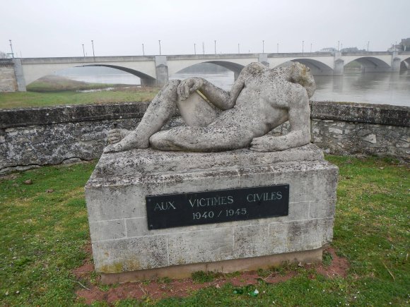 Au victimes civiles, 1940-45